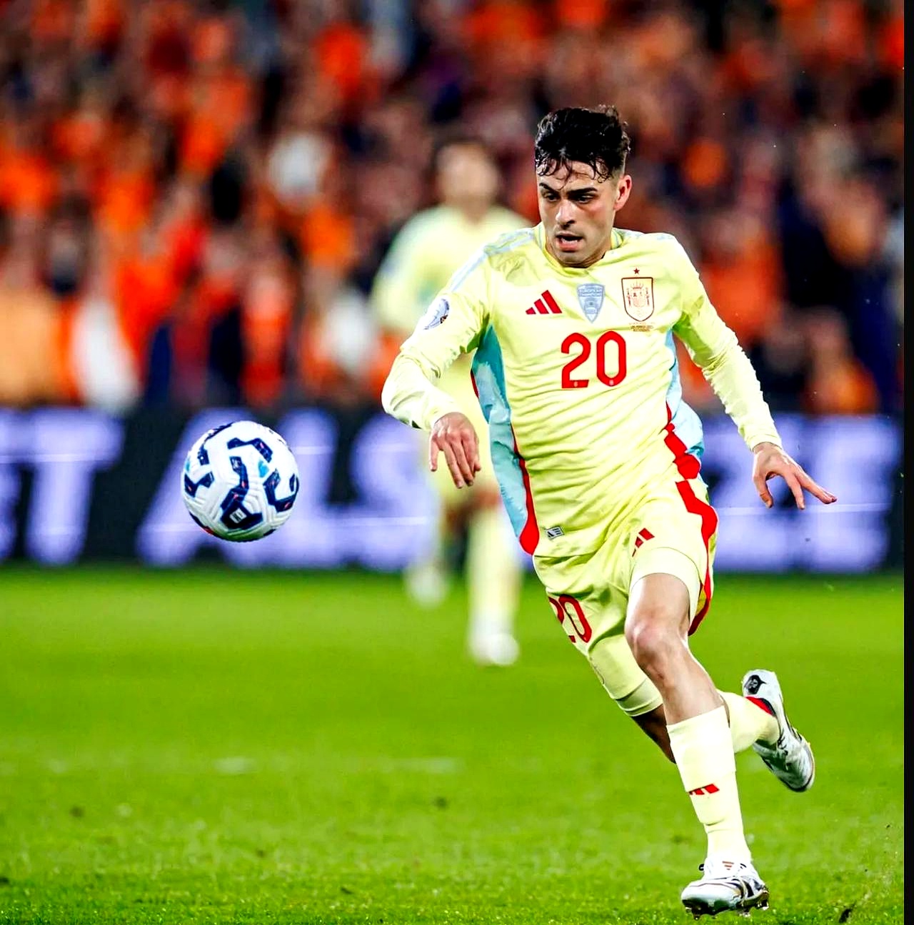 法国轻取克罗地亚，范佩西高光表现的简单介绍