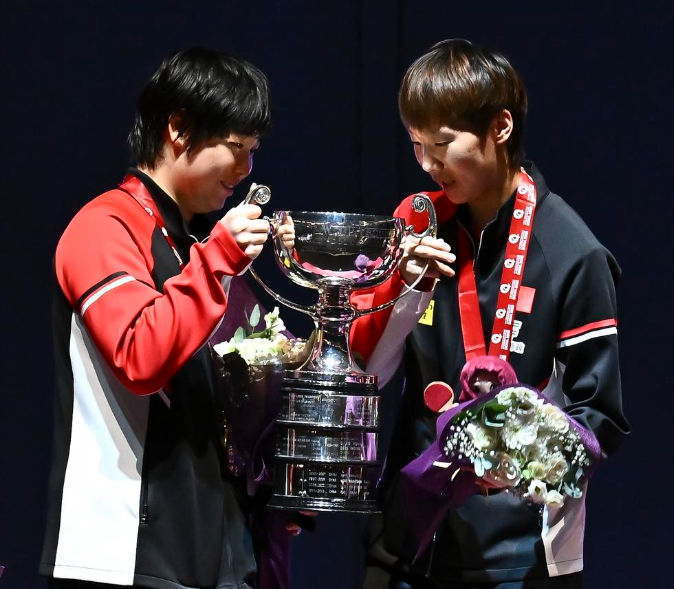 奥地利乒乓球队完胜瑞典乒乓球队，奥恰洛夫统治全场的简单介绍