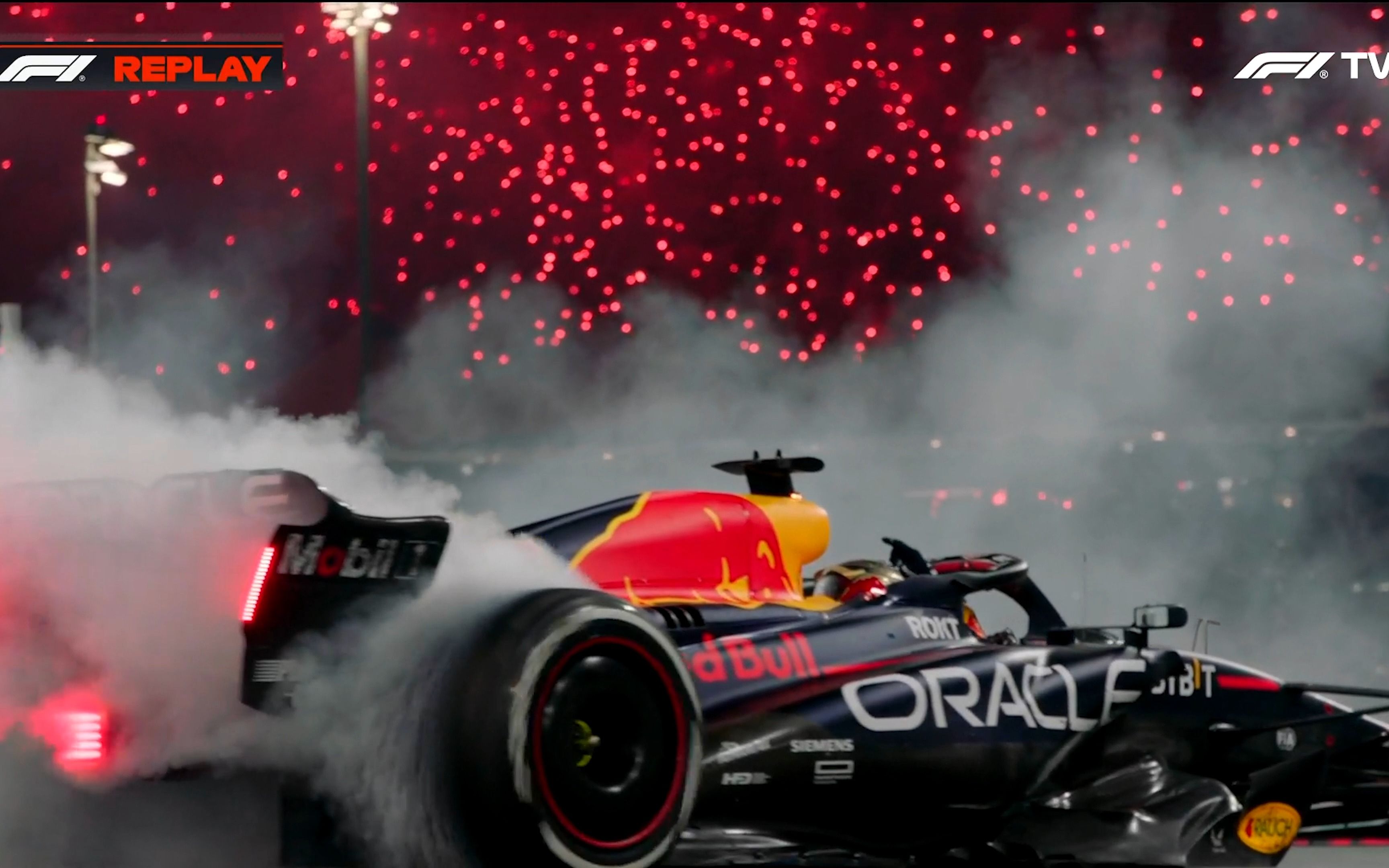 红牛车队鏖战红牛二队,维斯塔潘点燃赛场的简单介绍 红牛车队鏖战红牛二队,维斯塔潘点燃赛场的简单介绍