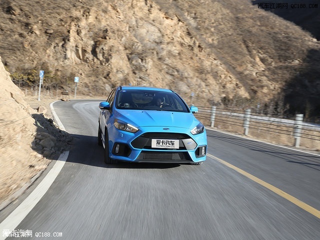 关于高尔夫项目双方角逐激烈，势均力敌的信息