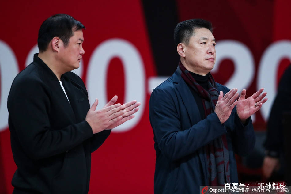 关于高尔夫项目双方角逐激烈，势均力敌的信息