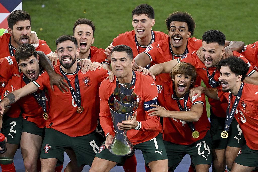 关于葡萄牙欧洲杯预选赛前景光明,士气高涨的信息 关于葡萄牙欧洲杯预选赛前景光明,士气高涨的信息