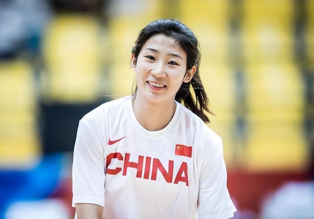 女子射击比赛惊现黑马，实力不容小觑