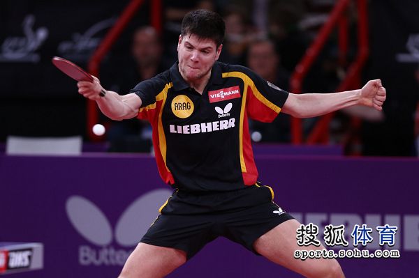 奥地利队力克法国队，奥恰洛夫带队取胜