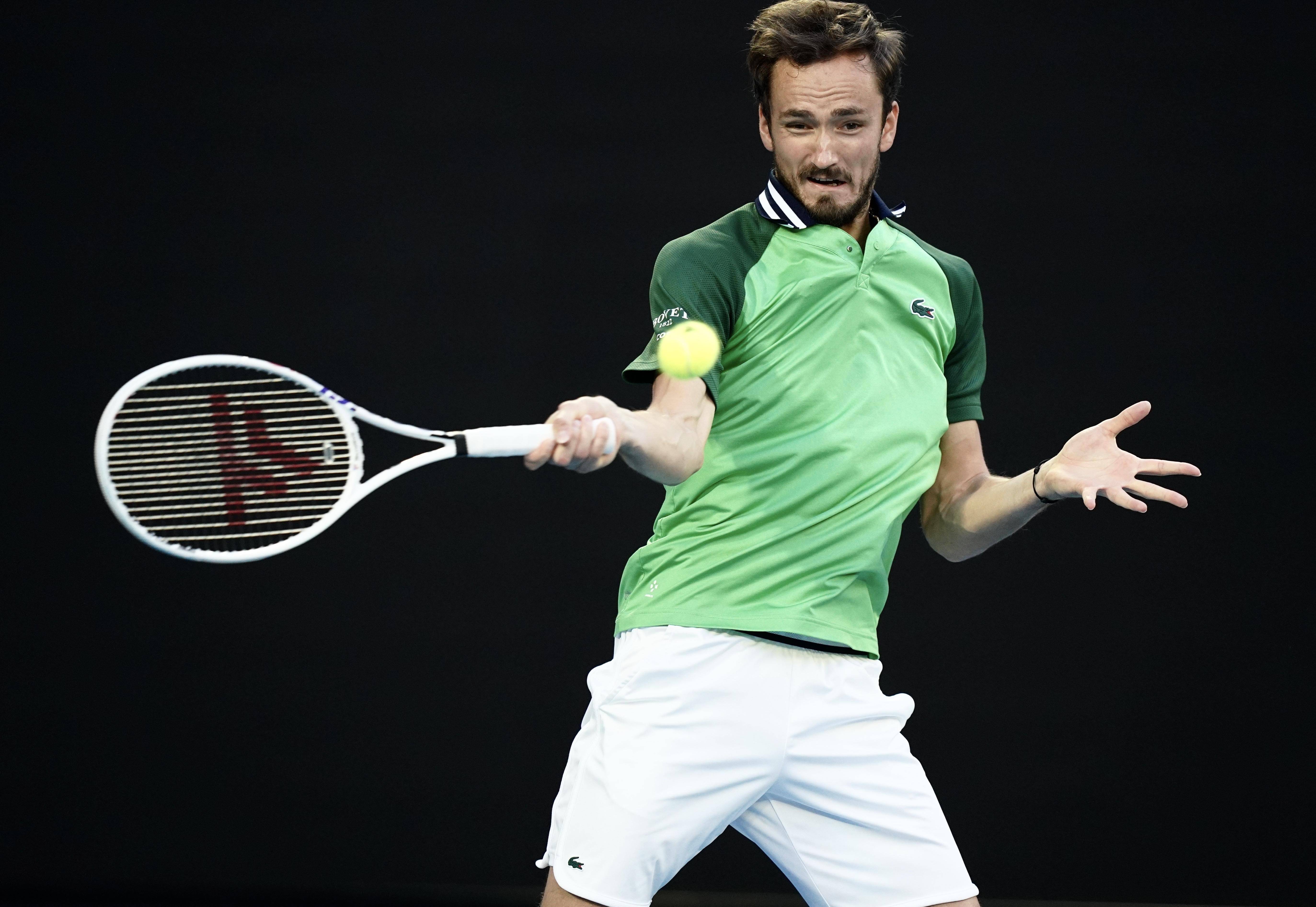 包含拉沃尔杯轻取澳网，梅德韦杰夫点燃赛场的词条