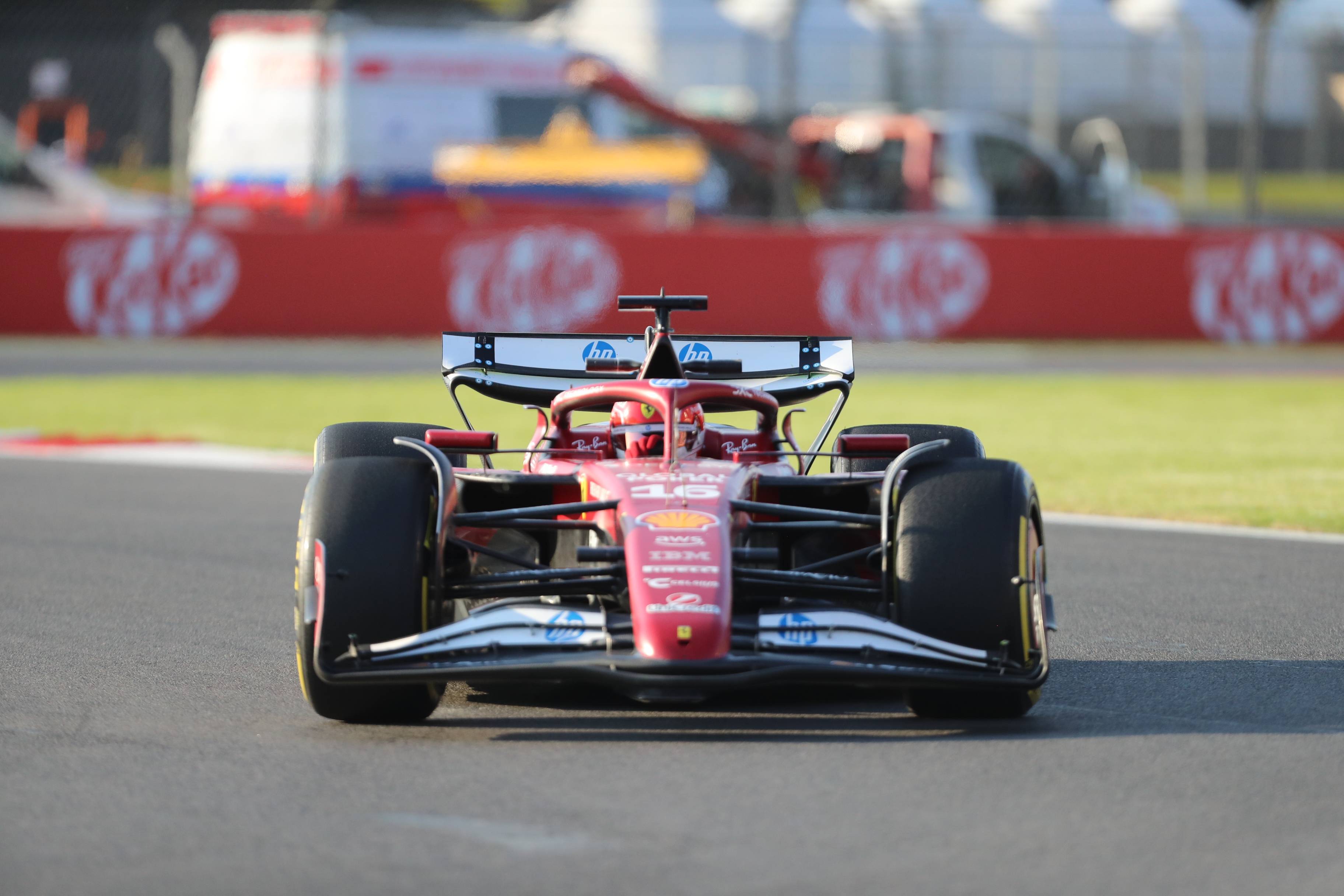 包含阿斯顿马丁绝杀迈凯伦，勒克莱尔扛起全队的词条