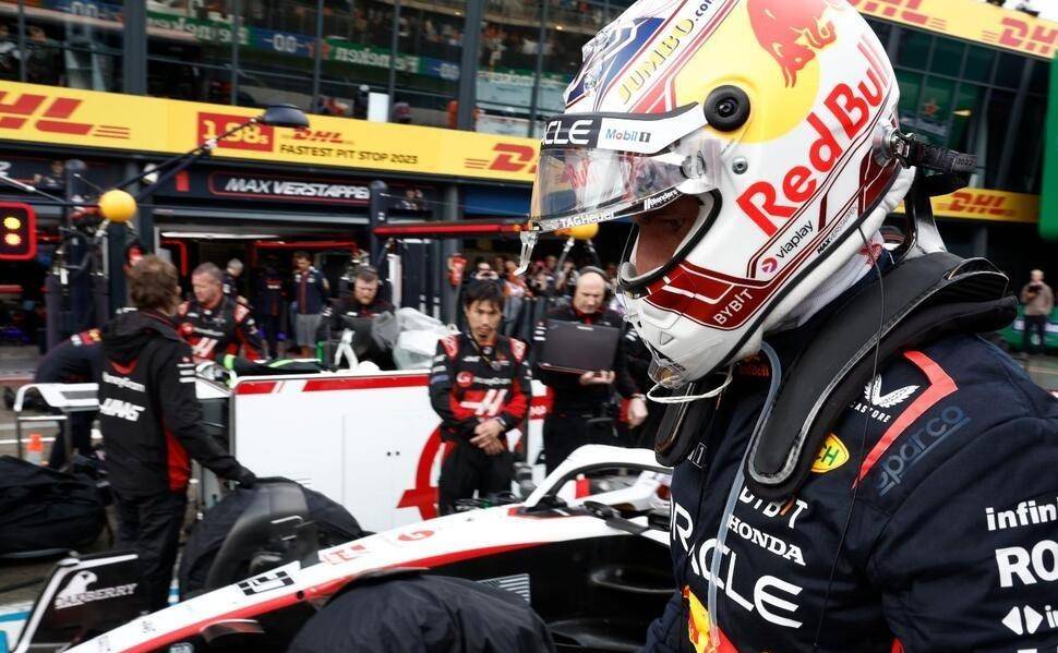 包含阿斯顿马丁绝杀迈凯伦，勒克莱尔扛起全队的词条