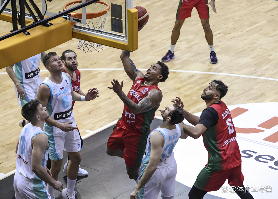 日本男篮鏖战塞尔维亚男篮，塔图姆完成帽子戏法的简单介绍