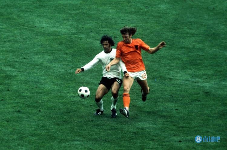 包含墨西哥横扫智利，穆勒惊艳世界的词条