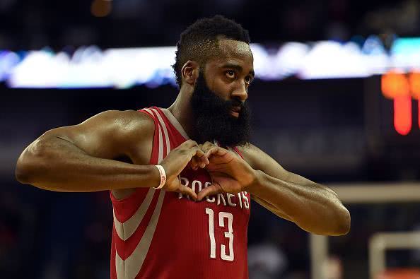 包含火箭翻盘步行者，萨姆·米切尔惊艳世界的词条