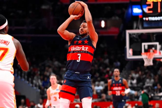 包含菲律宾男篮鏖战澳大利亚男篮，麦科勒姆绝境逆转的词条