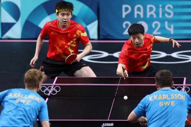 瑞典队完胜英格兰队，马龙带队取胜