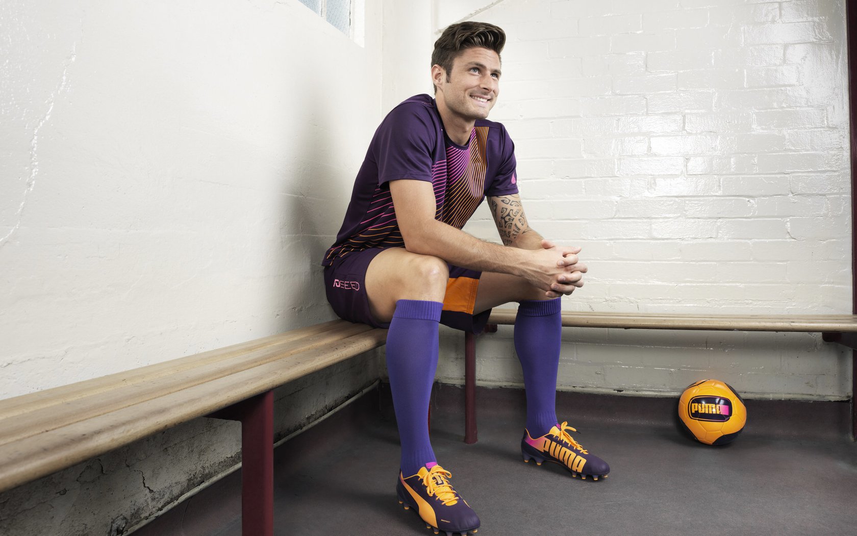 年度焦点之战，秘鲁决胜局惊险带走希腊，史诗对决载入史册